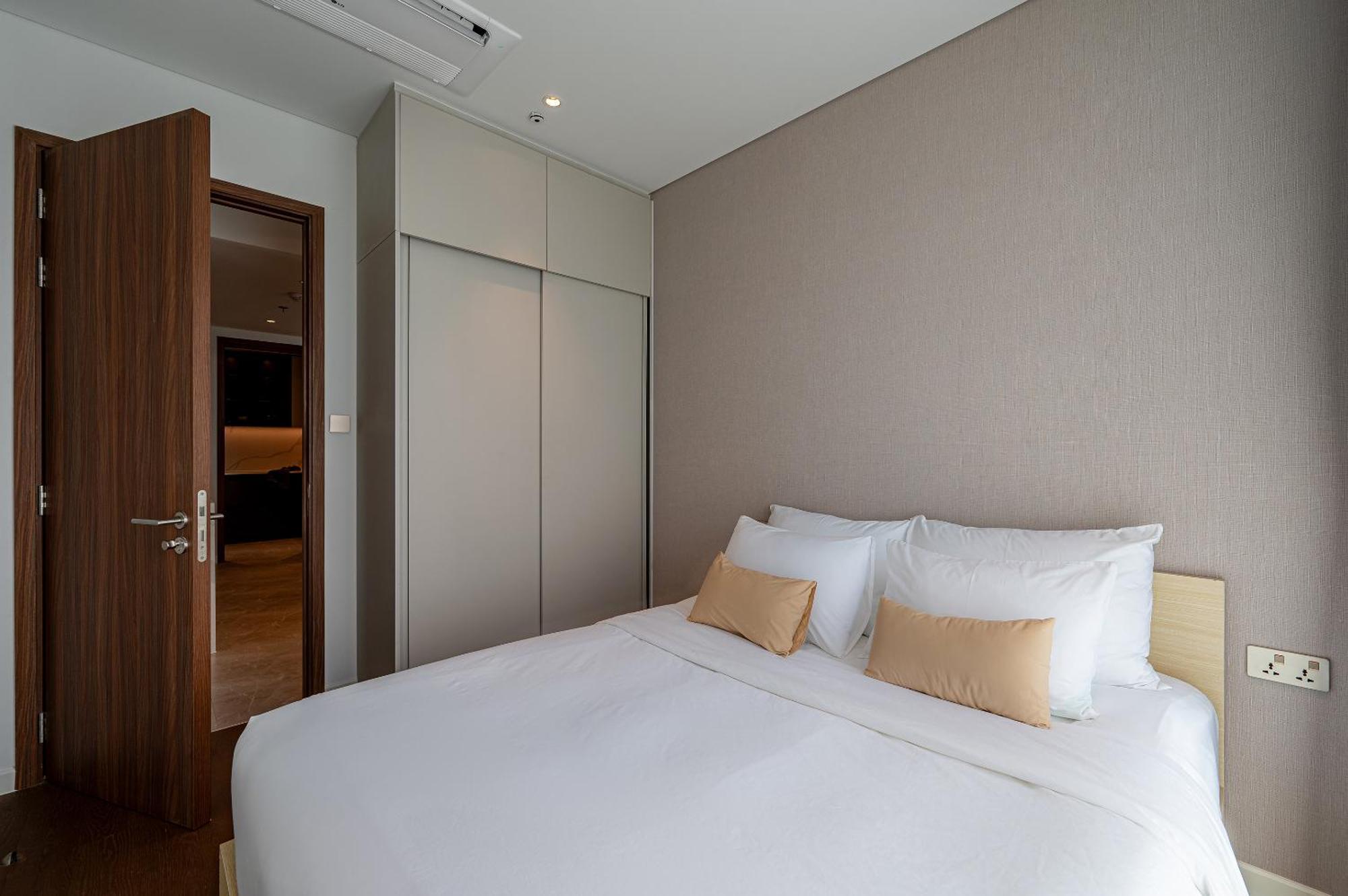 The Metropole Opera Residence By Kaystay Ho Chi Minh City Exterior photo